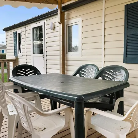 Vacanceselect Mobil Homes Camping D'aro Campsite